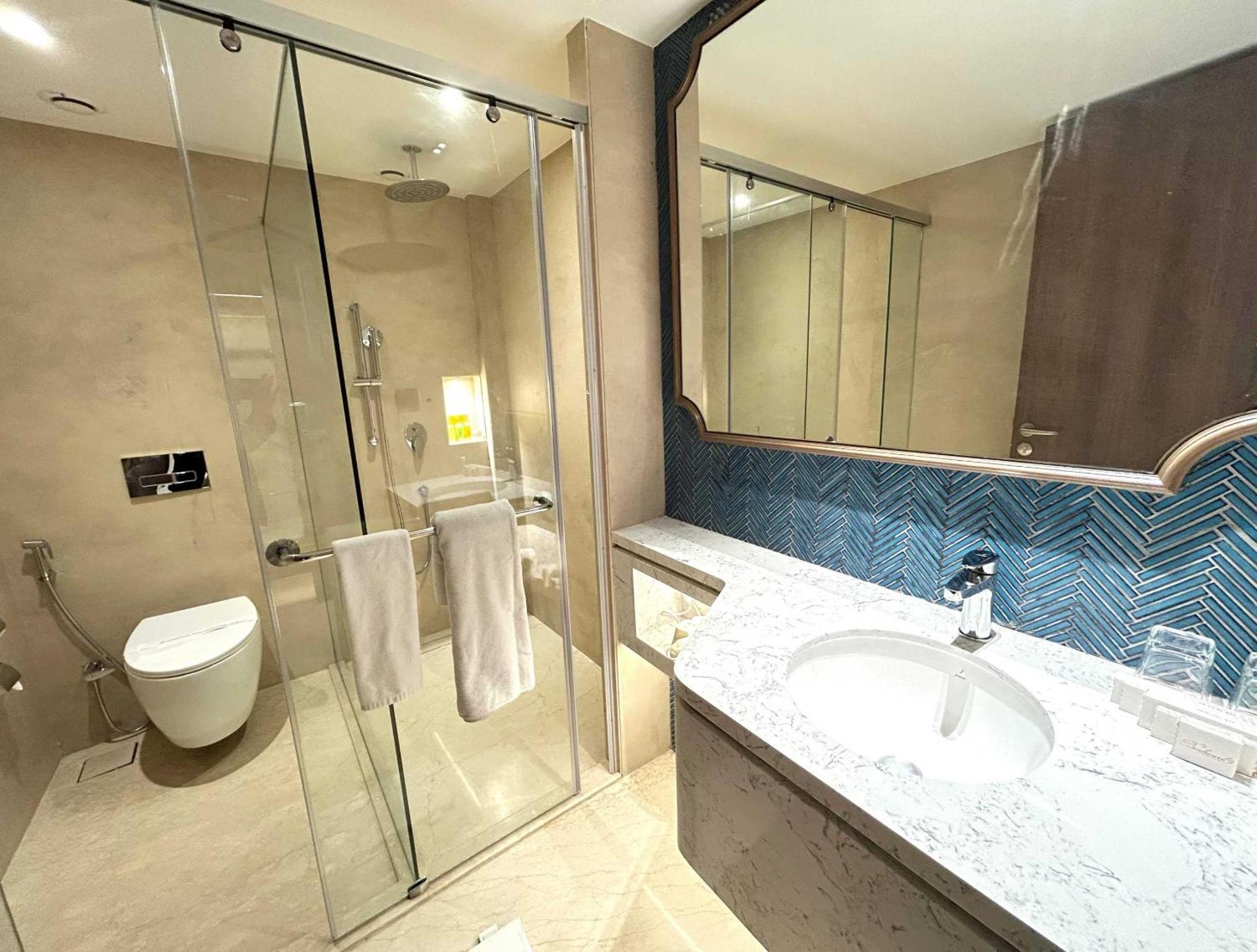 Boulevard 9 Luxury Resort&Spa Nadiād Extérieur photo