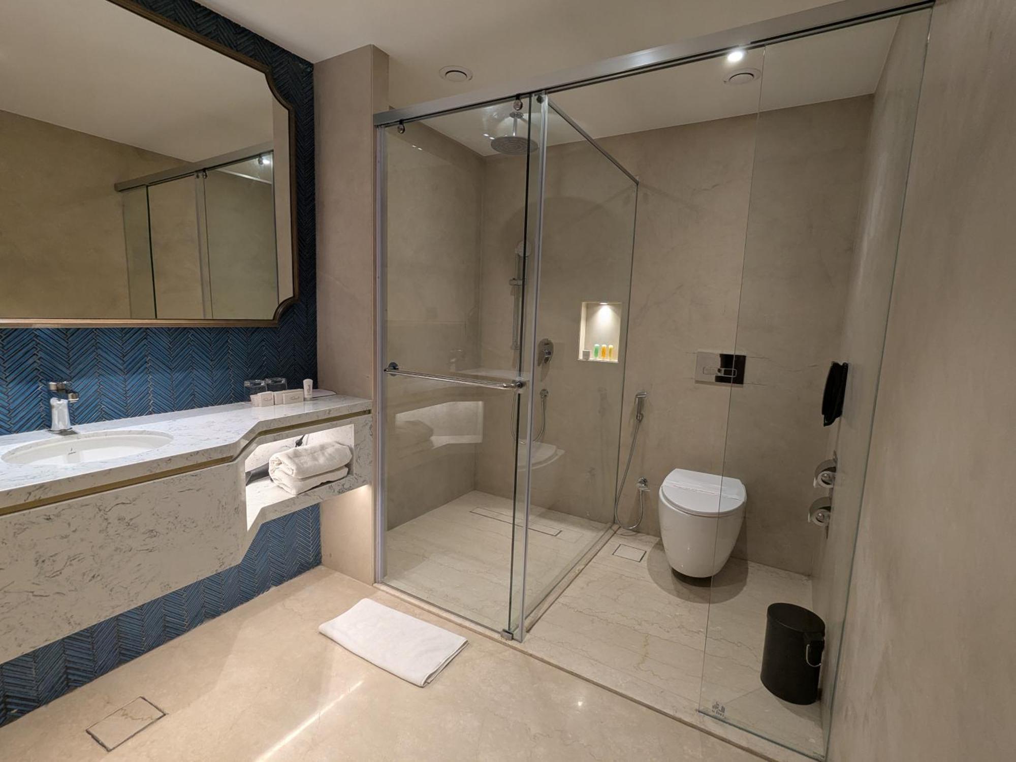 Boulevard 9 Luxury Resort&Spa Nadiād Extérieur photo