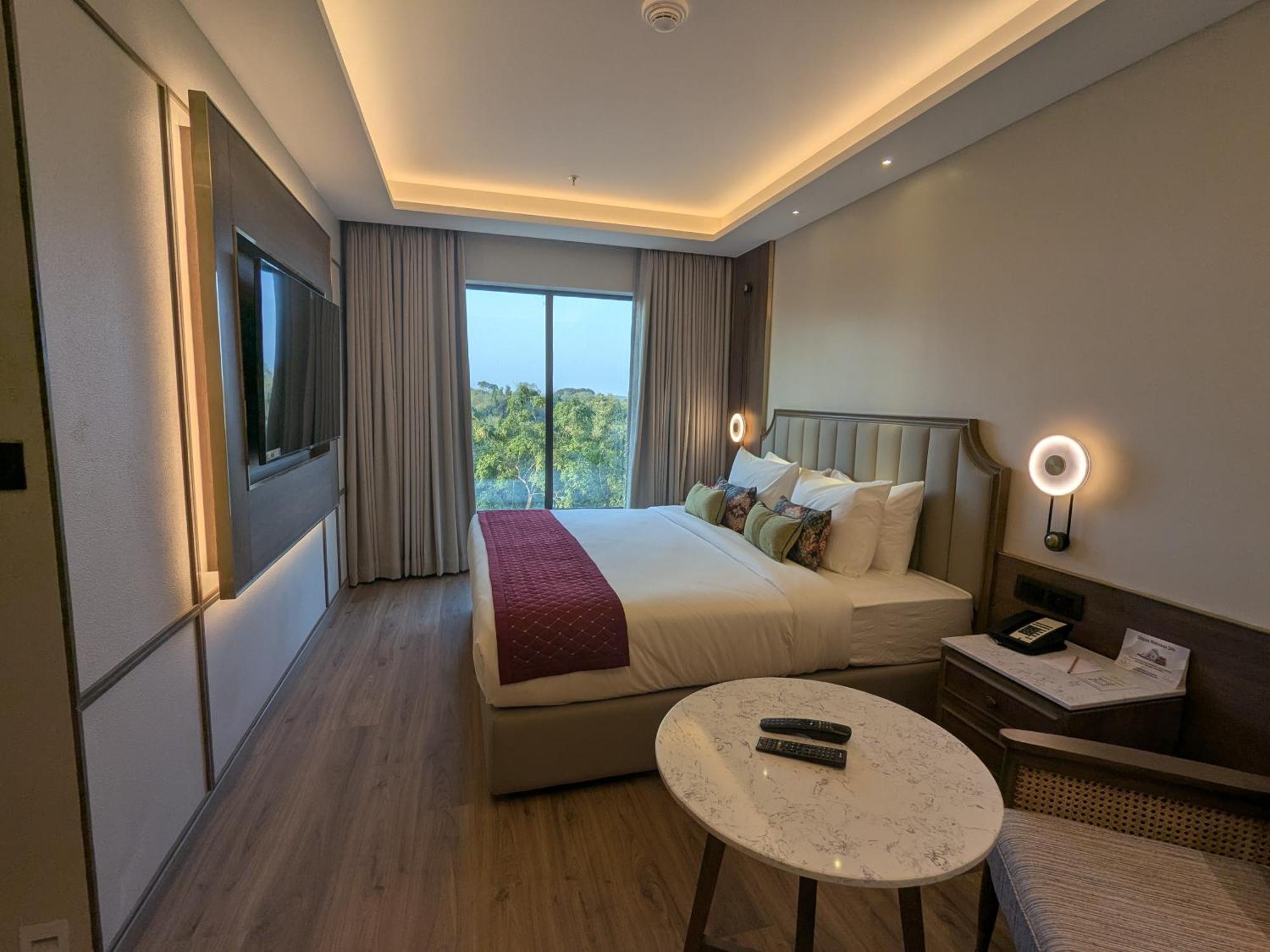 Boulevard 9 Luxury Resort&Spa Nadiād Extérieur photo